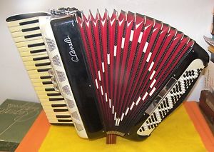 120 Bass C. Cavalii Accordion Ladies / Beginners Accordian