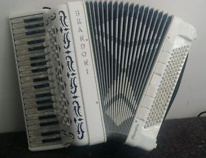 Akkordeon Brandoni super Musette 120 bass wie New! ! !