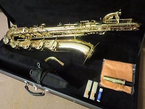 YAMAHA YBS 52 BARITONE SAXOPHONE PROFESSIONAL SERVICED, NEW CASE, LOW A FRONT F
