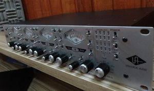 Universal Audio 4-710 Tone Blend Preamps
