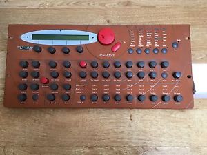 WALDORF MICROWAVE XT VINTAGE SYNTH