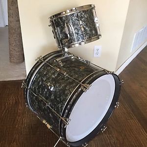 1967 Ludwig Black Diamond Pearl 20-12 club date Drum Set- Excellent Condition