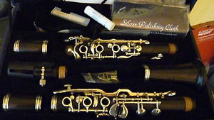 Uebel Klarinette B-621 NEU mit Garantie +K&M Klarinetten-Ständer