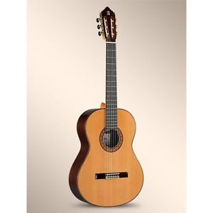 Alhambra 10p Chitarra classica 4/4