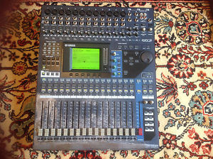 YAMAHA 01V96 sound mixing console