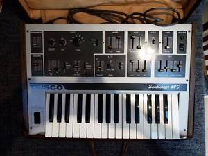 Teisco 60F analogue mono synthesizer