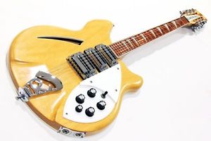 Rickenbacker 370