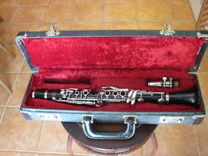 16010 Excellent Selmer Bundy Eb Clarinet (Professionally Restored)