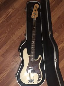2008 Fender American Standard Precision Bass-Olympic White