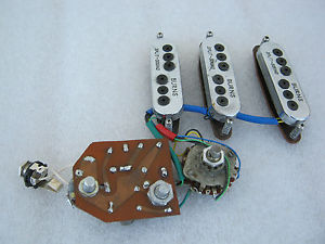 1964 BURNS JAZZ SPLIT SOUND ELECTRONICS / PICKUPS