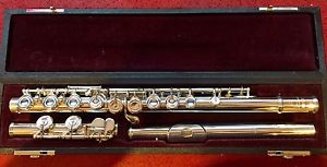 Yamaha YFL-511 Solid Silver Professional Flute - Closed-Holes, Split E, C-Foot