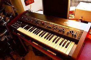 ROLAND JUPITER 4 Synthesizer in great condition - OVERHAULED - revision E [1981]