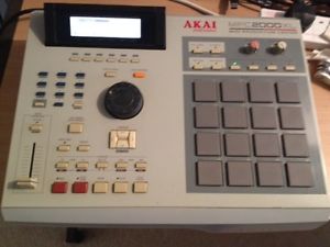 Akai MPC2000 XL