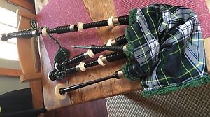 Nice Large Bagpipes Canmore Bag Nice Pipes