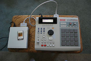 AKAI MPC 2000XL Sampling Drum Machine and Sequencer....LOADED!