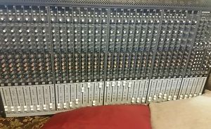 mackie onyx 32.4 good condition