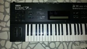 Yamaha DX7 II FD - Grey Matter E!