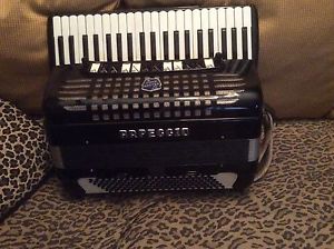 Accordion Arpeggio 4/5 Reeds Double T. Chamber VG Condition