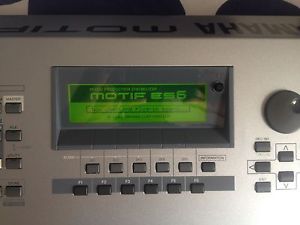 Yamaha MOTIF ES6 Keyboard Synthesizer****Great deal!!!*****Priced to move!!!!***