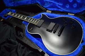 Gibson USA Les Paul Custom "Kirk Hammett" Mod Electric guitar from japan
