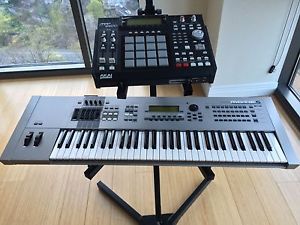 YAMAHA MOTIF 6 SYNTHESIZER AKAI MPC2500 AND MORE! MUSIC PRODUCTION EQUIPMENT