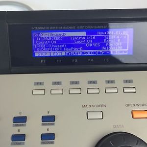 Akai MPC2000XL Sampler Music Production Centre