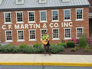 1953 Martin Guitar 0-18 133315 small body as is for repair 63 years old!