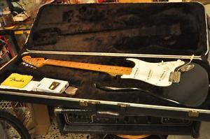 CHITARRA ELETTRICA FENDER STRATOCASTER MADE IN USA