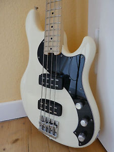 FENDER USA DIMENSION BASS # Neuwertig # Nur 1 Tag #