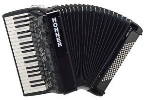 HOHNER Amica IV 96 Design 2 BK Akkordeon black B-W