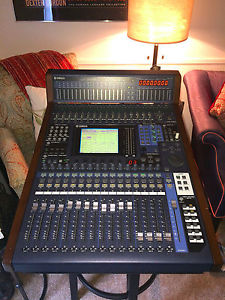 YAMAHA DM-1000 V2 DIGITAL CONSOLE WITH METER BRIDGE & WOODEN ENDS LOW USE LO$ DM