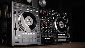 Numark NS7II