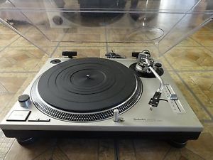 TECHNICS SL 1200mk2 DIRECT DRIVE TURNTABLE +TECHNICS HEADSHELL & AUDIOTECHNICA