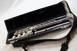 W.S. Haynes AF700 Amadeus Intermediate Solid Silver Flute NICE! QuinnTheEskimo