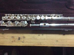 Yamaha 461 Solid Silver Flute Bfoot Open Hole
