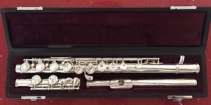 Yamaha YFL-614 Solid Silver Pro Flute - Closed-Holes, Split E, C-Foot
