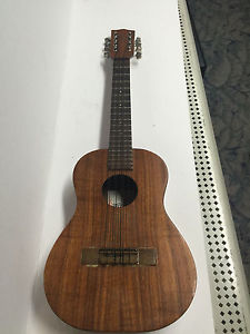 Vintage 8 string Kamaka Ukulele