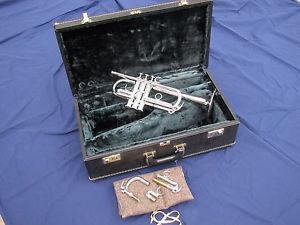 Yamaha YTR 6610S Eb D Trumpet in excellent condition