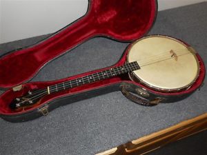 ULTRA RARE VINTAGE 1940'S THE GIBSON TRAP DOOR TENOR BANJO, CASE AND WRENCH!