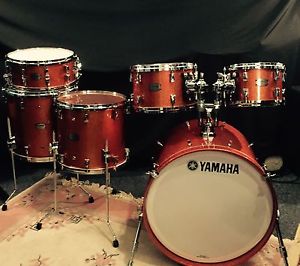 Yamaha Absolute Hybrid Maple 6 Piece Drum Kit With Free Matching Throne