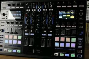 Traktor s8 and 2x m audio monitors