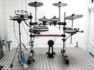 Yamaha DTXPRESS IV Electronic Drum Kit