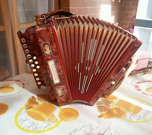 Organetto 2 bassi Giustozzi "mod.lusso 4 voci"