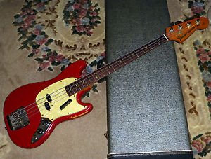 FENDER MUSTANG BASS 1967 RED ORIGINAL W/ORG CASE GREAT BASS VERY NICE NO RESERVE