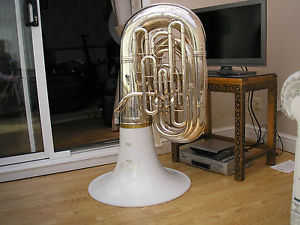 Conn Tuba 24/25J Four valve BBb