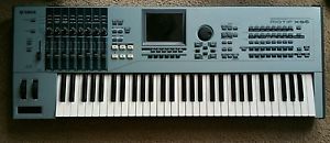 Yamaha MOTIF XS6 Keyboard Synthesizer