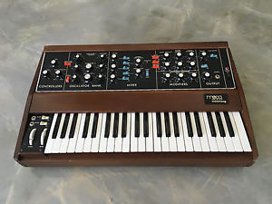 *MOOG MINIMOOG MODEL D WITH MIDI (Big Briar) ABOSOLUTE MUST SEE. FULLY SERVICED*