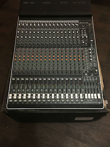 Console de mixage Mackie Onyx 1640i