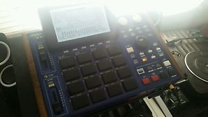 Akai MPC 1000 XLCD with upgrades