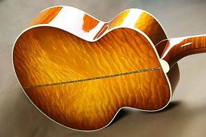 2007 Gibson J-200 M Quilt Custom Heritage Cherry Sunburst SJ-200